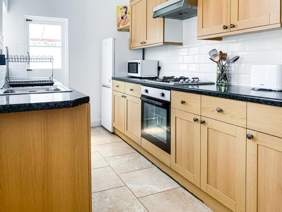Waverley Lodge - Quaint Victorian Home With Free Parking York Eksteriør billede
